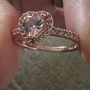 Pandora beautiful rose gold heart elevated ring with light pink stone